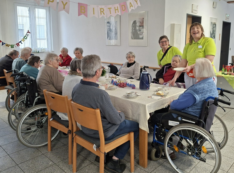 Gruppenbild.jpg
